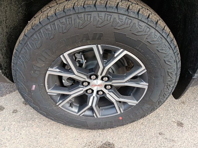 2026 GMC Acadia AT4 - 23077681 - 2