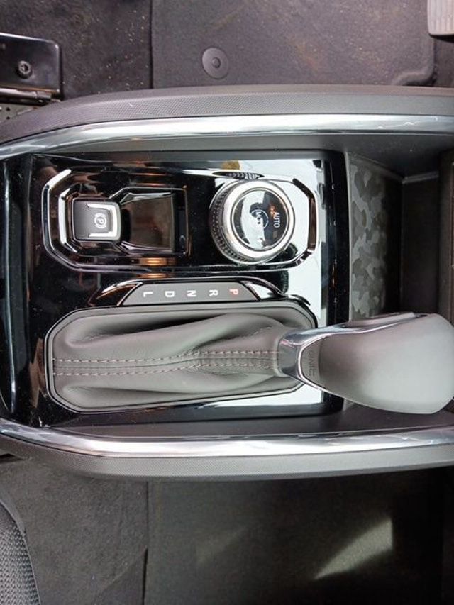 2026 GMC Canyon Elevation - 23077728 - 17