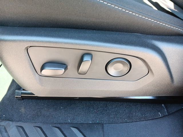 2026 GMC Canyon Elevation - 23077729 - 17