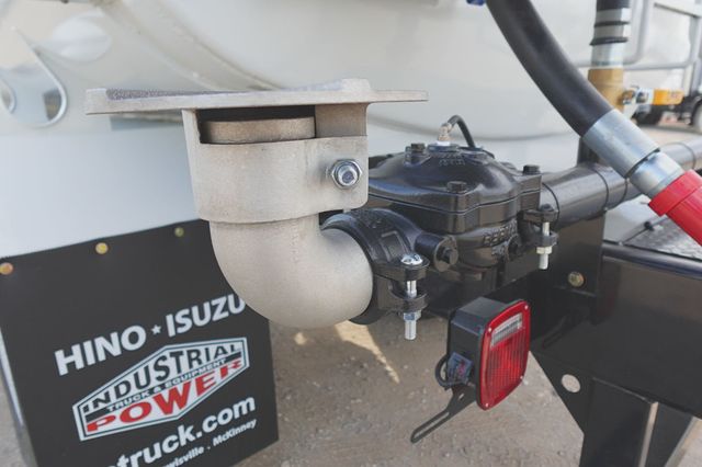 2026 HINO L6 (2000 Gallon Water Tank Truck) - 22940973 - 15