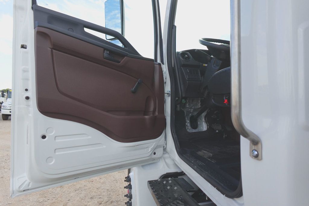 2026 HINO L6 (2000 Gallon Water Tank Truck) - 22940973 - 22