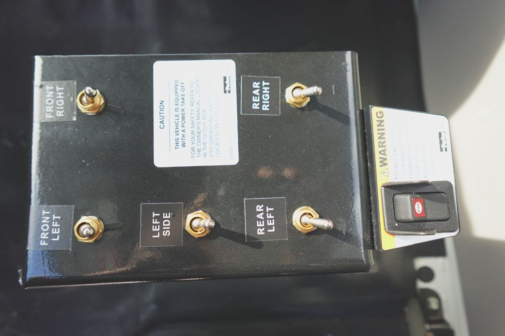 2026 HINO L6 (2000 Gallon Water Tank Truck) - 22940973 - 31