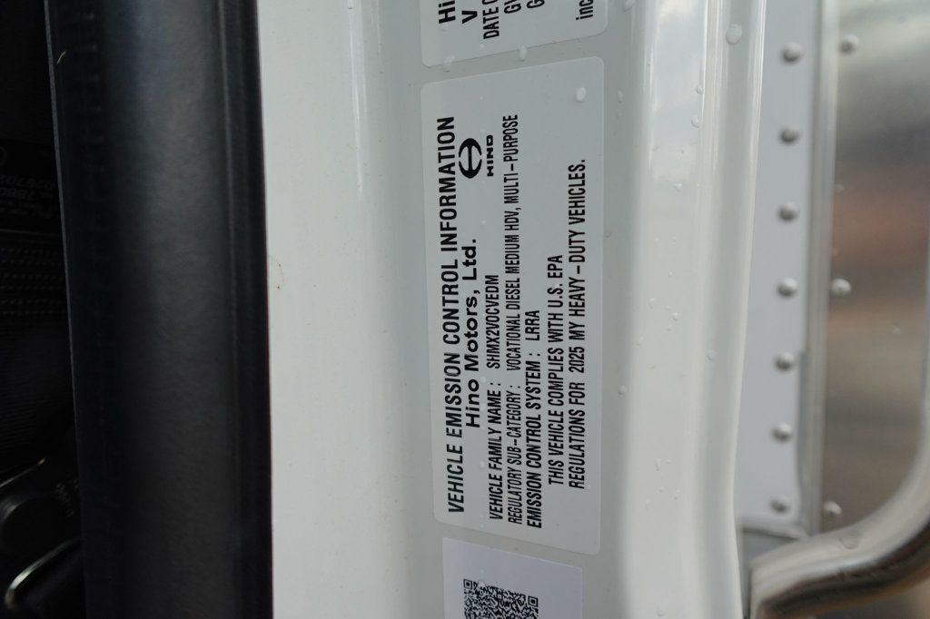 2026 HINO L6 (26ft Box Truck w/ Lift Gate) - 23024828 - 70
