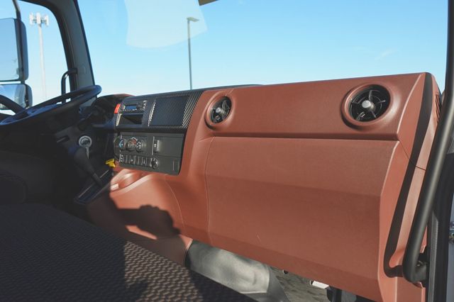 2026 HINO L6 (26ft Box w/ ICC Bumper) - 22974830 - 34