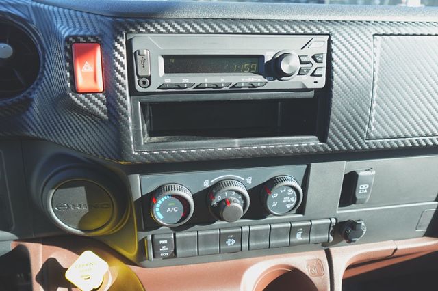 2026 HINO L6 (26ft Box w/ ICC Bumper) - 22974831 - 32