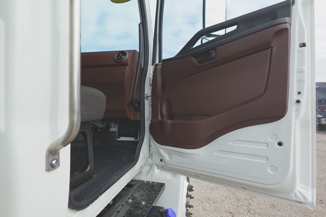 2026 HINO L6 (26ft Box w/ ICC Bumper) - 22975327 - 18