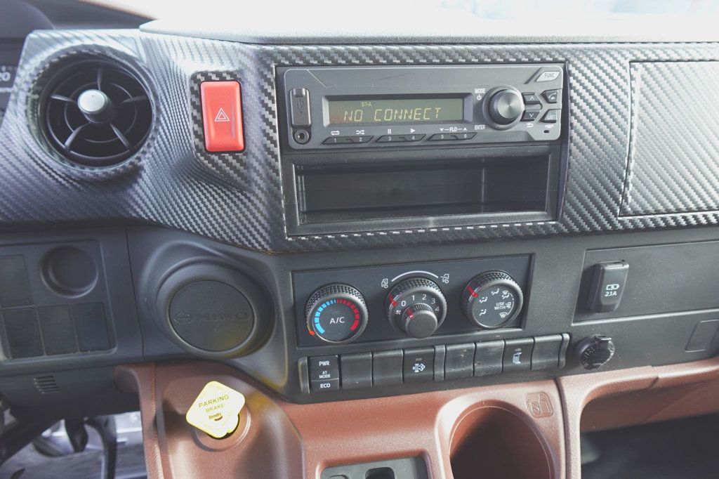 2026 HINO L6 (26ft Box w/ ICC Bumper) - 22975327 - 32