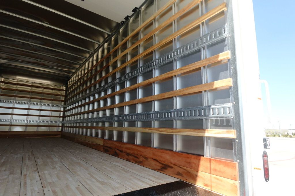 2026 HINO L6 (26ft Box with Lift Gate) - 22869023 - 17