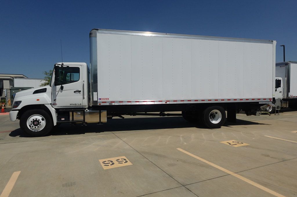 2026 HINO L6 (26ft Box with Lift Gate) - 22869023 - 3