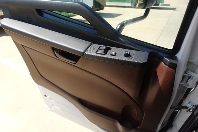 2026 HINO L6 (26ft Box with Lift Gate) - 22869023 - 43