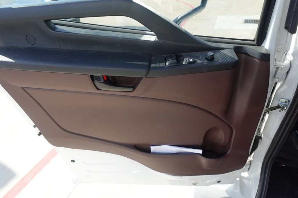 2026 HINO L6 (26ft Box with Lift Gate) - 22901190 - 41