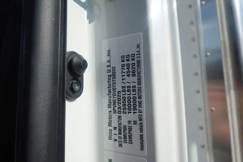 2026 HINO L6 (26ft Box with Lift Gate) - 22901190 - 70