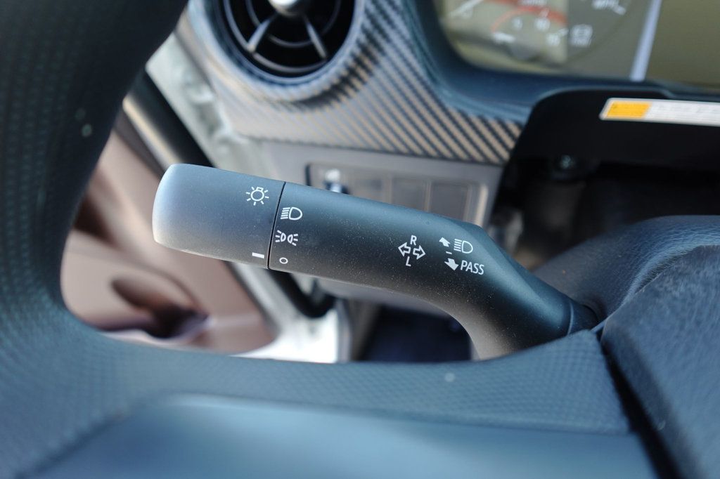 2026 HINO L6 (26ft Box with Lift Gate) - 23002934 - 43