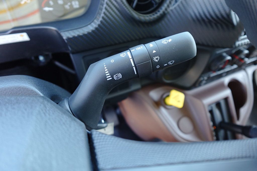 2026 HINO L6 (26ft Box with Lift Gate) - 23002934 - 44