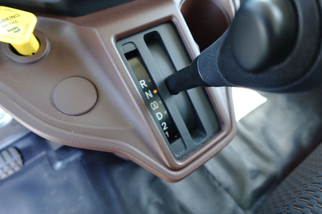 2026 HINO L6 (26ft Box with Lift Gate) - 23002934 - 48