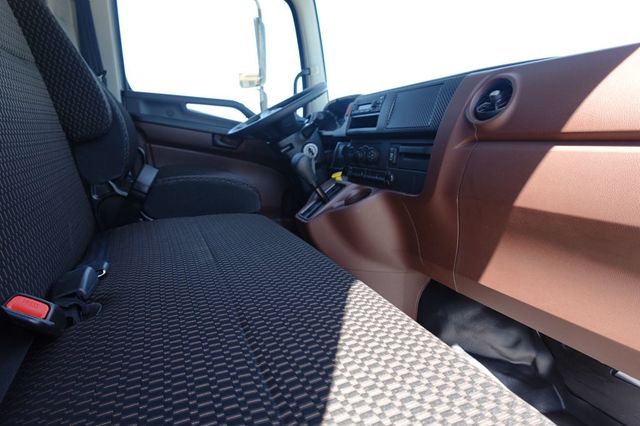 2026 HINO L6 (26ft Box with Lift Gate) - 23002934 - 57