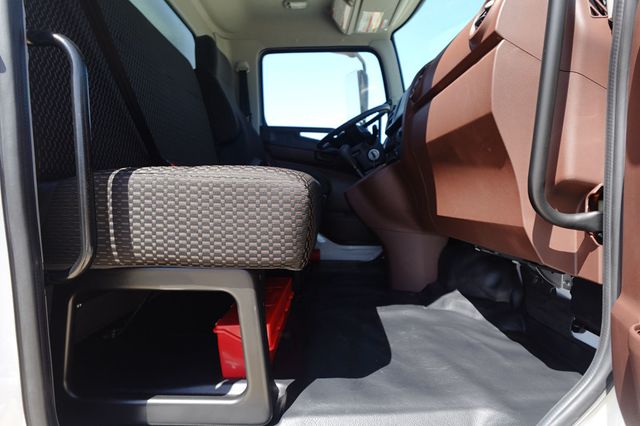 2026 HINO L6 (26ft Box with Lift Gate) - 23002934 - 58