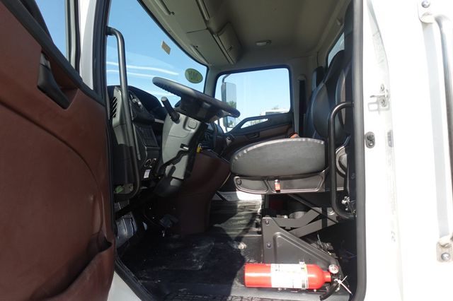 2026 HINO L6 (26ft Box w/ Liftgate) - 22879730 - 43