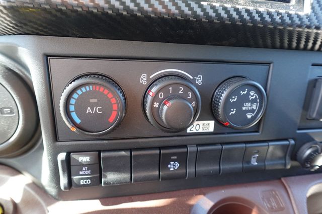 2026 HINO L6 (26ft Box w/ Liftgate) - 22879730 - 60