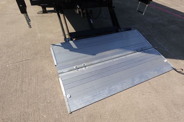 2026 HINO L6 (26ft Box w/ Lift Gate) - 22879735 - 17