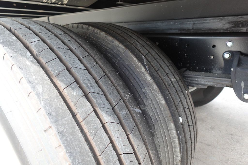 2026 HINO L6 (26ft Box w/ Lift Gate) - 22879811 - 25