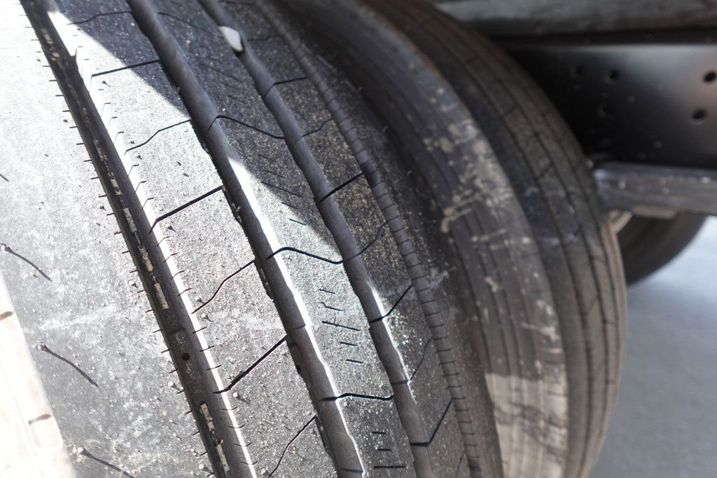 2026 HINO L6 (26ft Box w/ Lift Gate) - 22880008 - 25