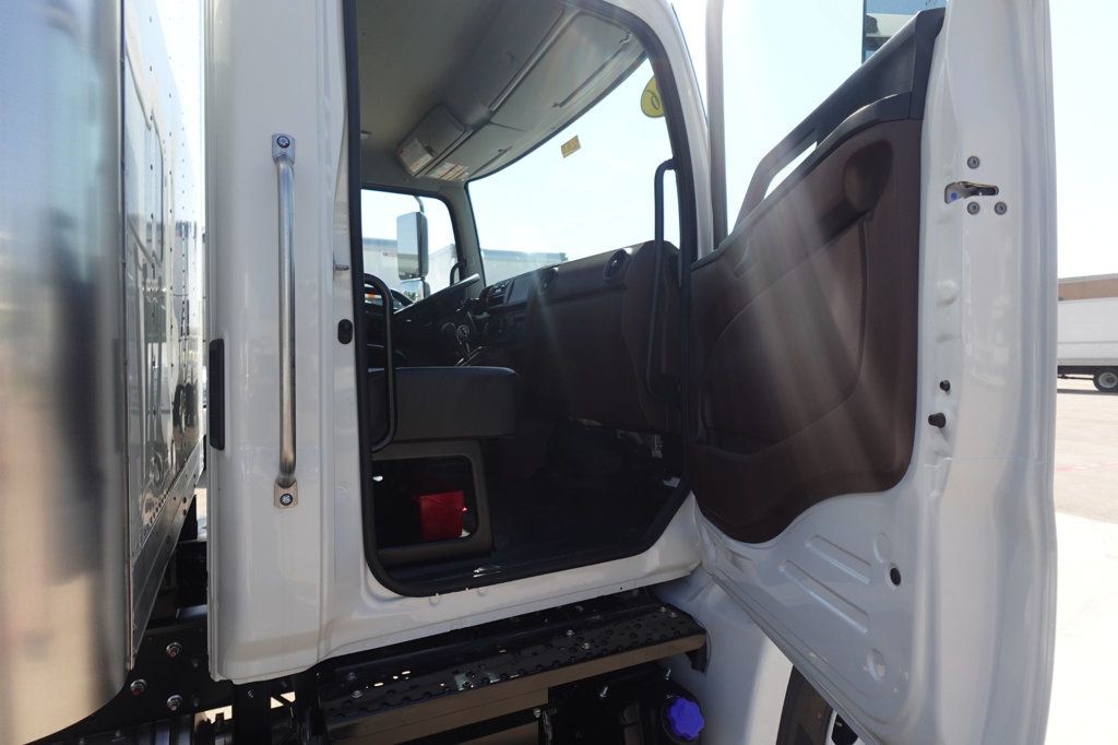 2026 HINO L6 (26ft Box w/ Lift Gate) - 22880008 - 52