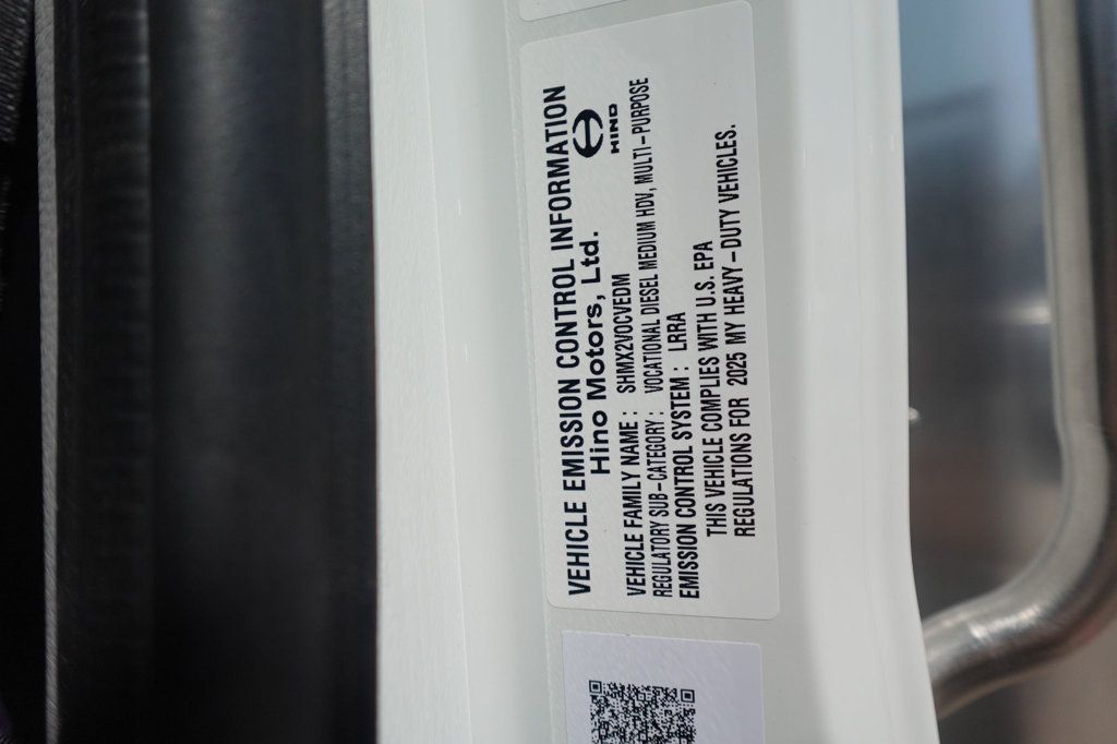 2026 HINO L6 (26ft Box w/ Lift Gate) - 22880008 - 62