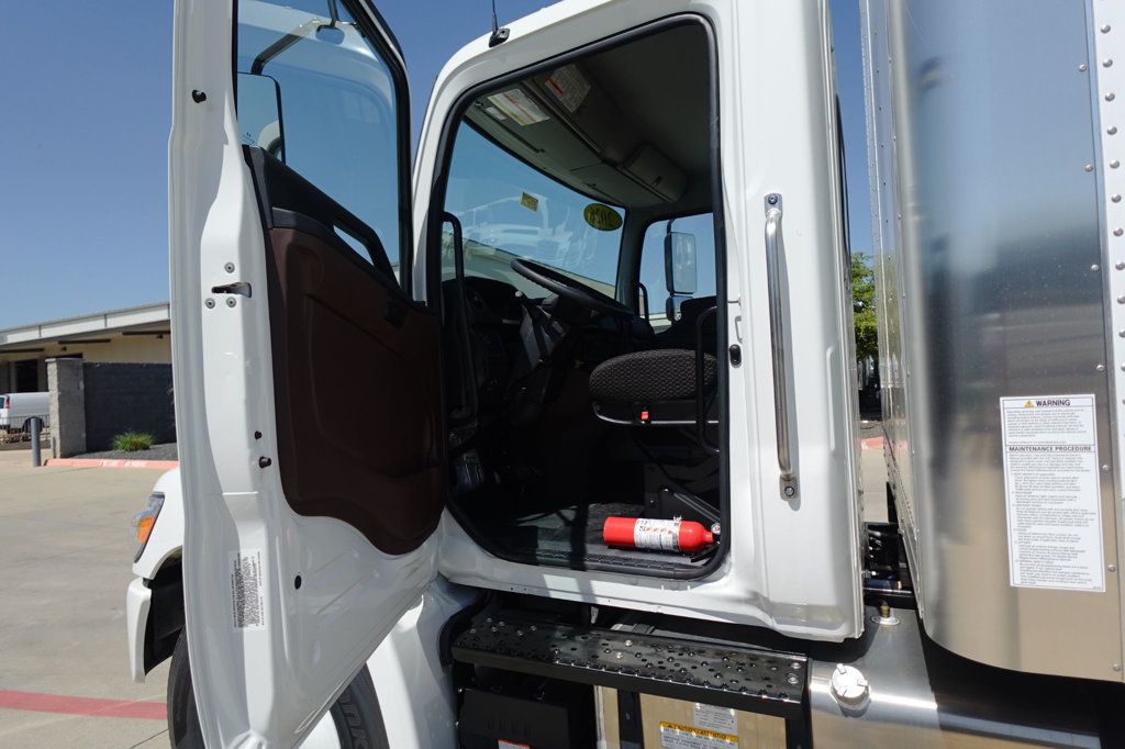 2026 HINO L6 (26ft Box w/ Lift Gate) - 23002926 - 32