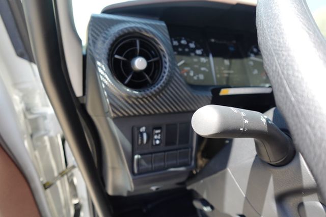 2026 HINO L6 (26ft Box w/ Lift Gate) - 23002926 - 36