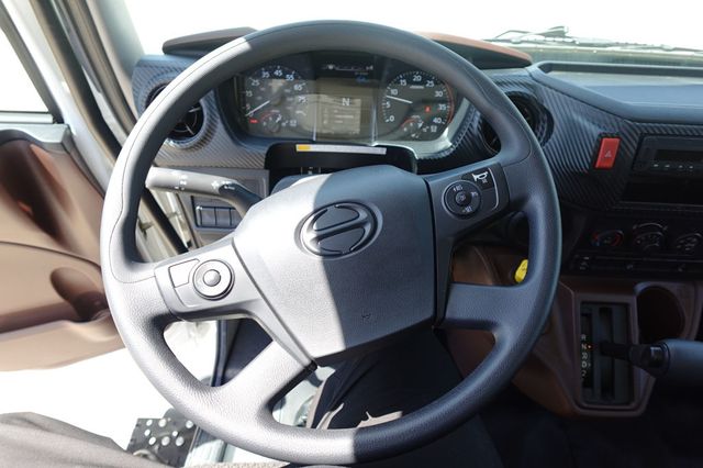 2026 HINO L6 (26ft Box w/ Lift Gate) - 23002926 - 43