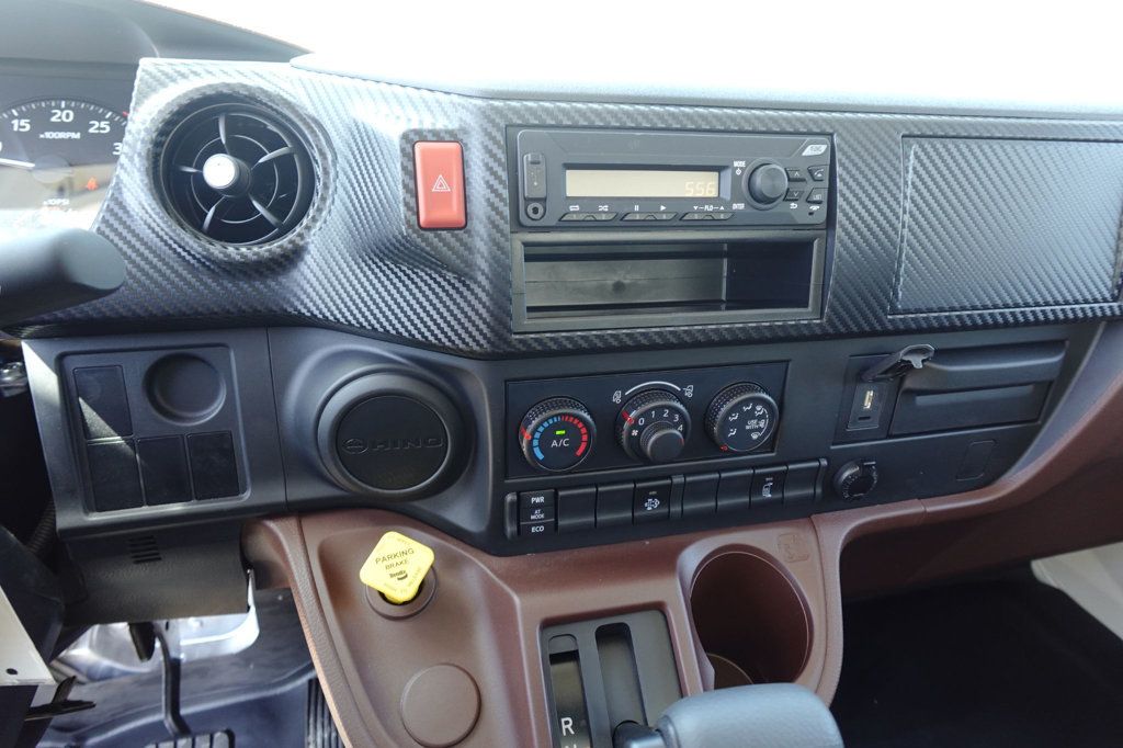 2026 HINO L6 (26ft Box w/ Lift Gate) - 23002926 - 45