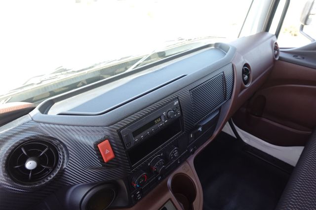 2026 HINO L6 (26ft Box w/ Lift Gate) - 23002926 - 48