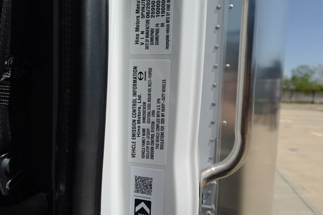 2026 HINO L6 (26ft Box w/ Lift Gate) - 23002926 - 62