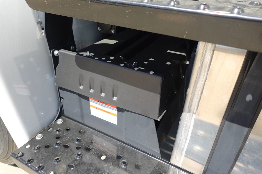 2026 HINO L6 (26ft Box w/ Lift Gate) - 23002931 - 31