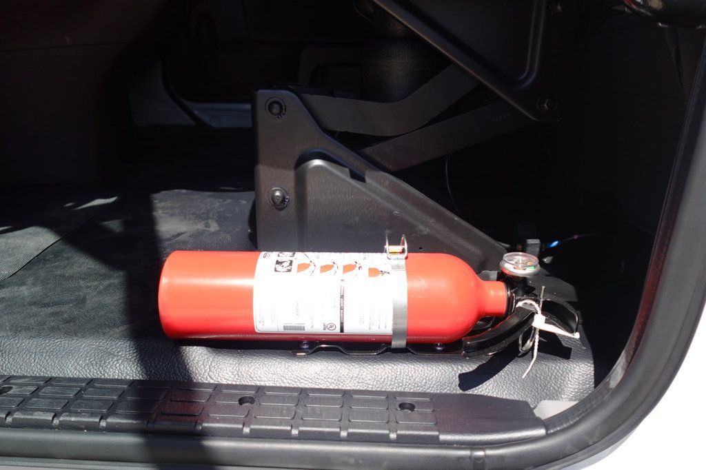 2026 HINO L6 (26ft Box w/ Lift Gate) - 23002931 - 35