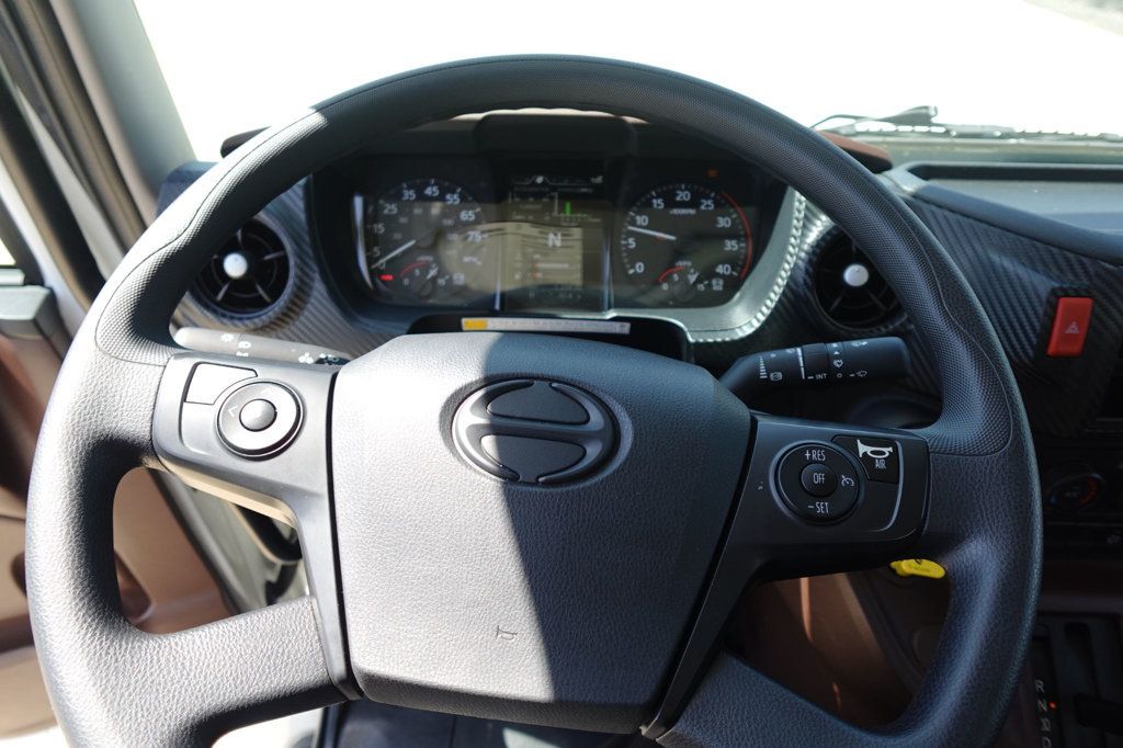 2026 HINO L6 (26ft Box w/ Lift Gate) - 23002931 - 36