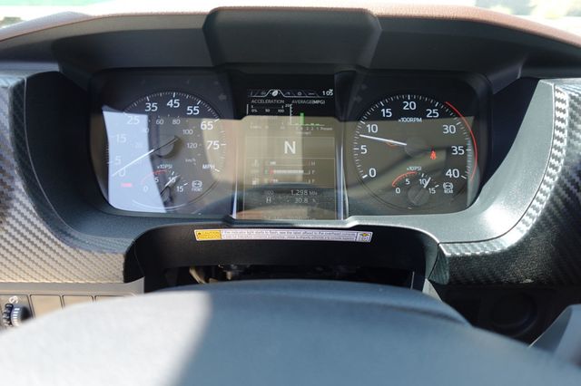 2026 HINO L6 (26ft Box w/ Lift Gate) - 23002931 - 40