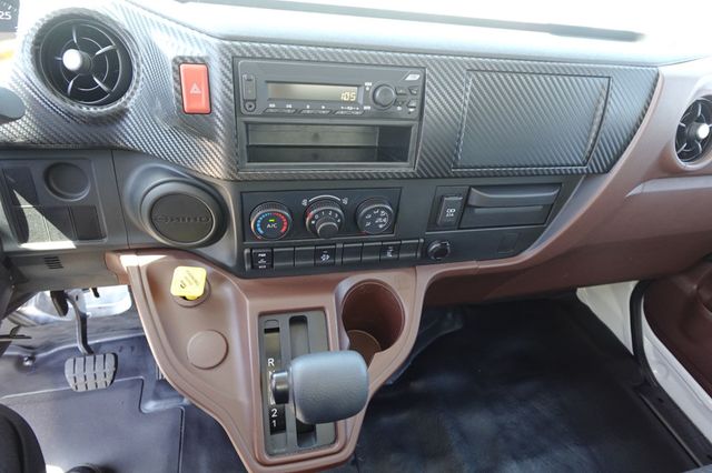 2026 HINO L6 (26ft Box w/ Lift Gate) - 23002931 - 43