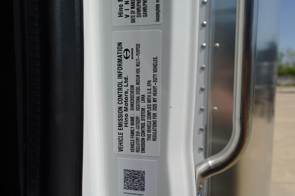 2026 HINO L6 (26ft Box w/ Lift Gate) - 23002931 - 63