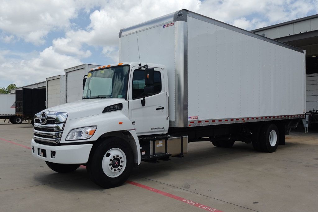 2026 HINO L6 (26ft Box w/ Lift Gate) - 23047969 - 2
