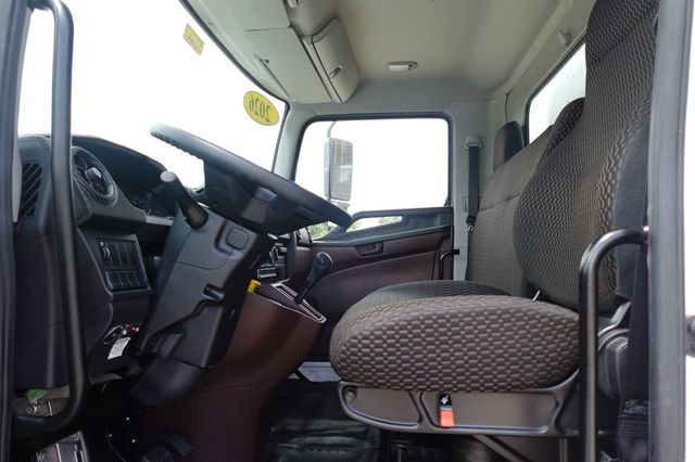 2026 HINO L6 (26ft Box w/ Lift Gate) - 23047969 - 42