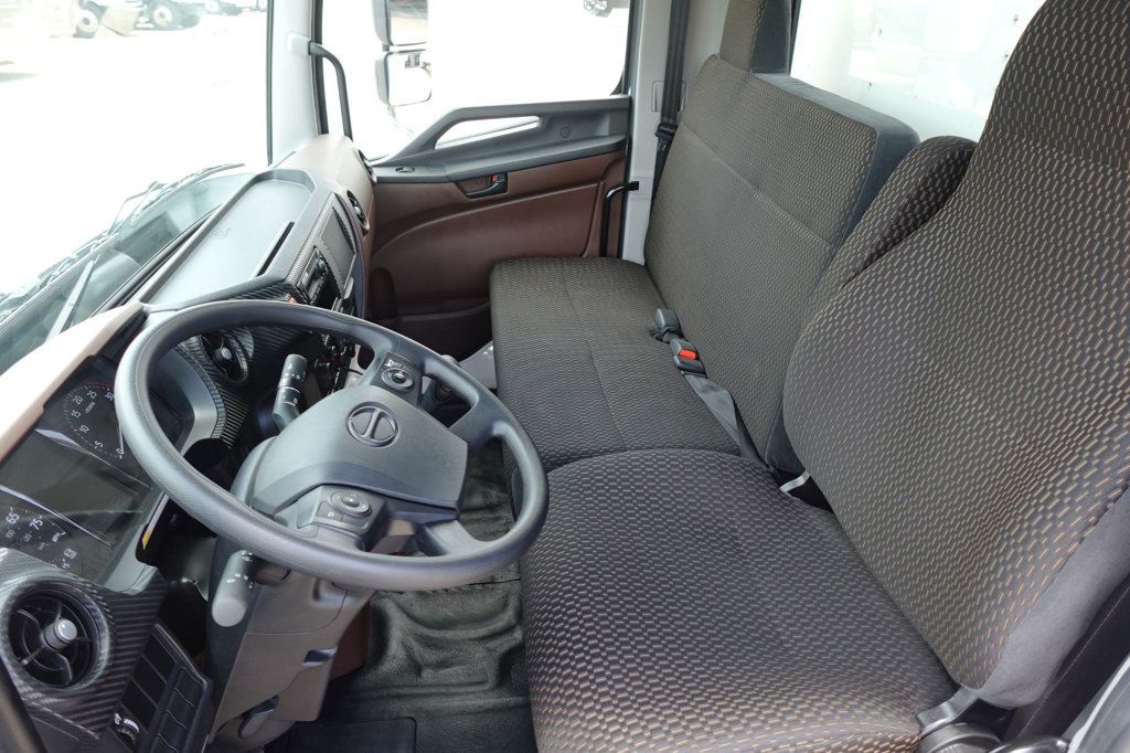 2026 HINO L6 (26ft Box w/ Lift Gate) - 23047969 - 43