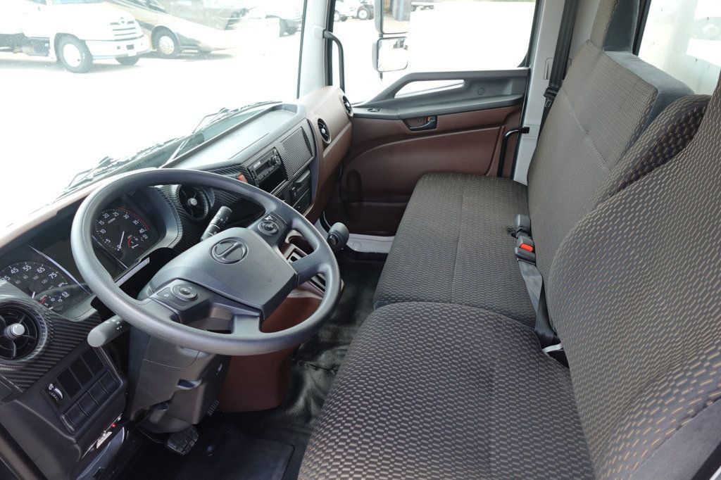 2026 HINO L6 (26ft Box w/ Lift Gate) - 23047969 - 44