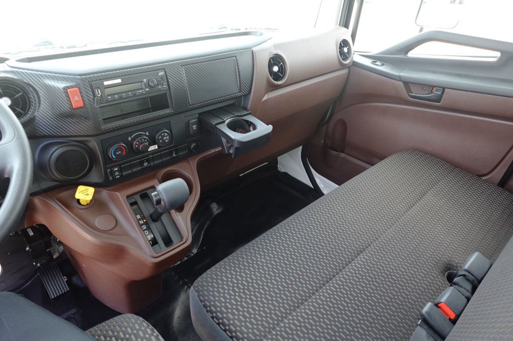 2026 HINO L6 (26ft Box w/ Lift Gate) - 23047969 - 52