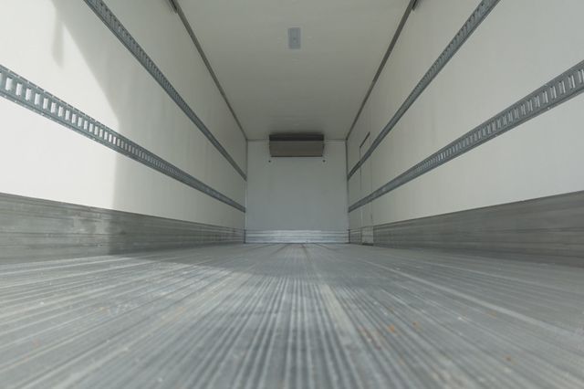 2026 HINO L6 (26ft Reefer Truck w/ ICC Bumper) - 23004623 - 12