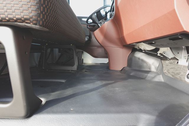 2026 HINO L6 (26ft Reefer Truck w/ ICC Bumper) - 23004623 - 22