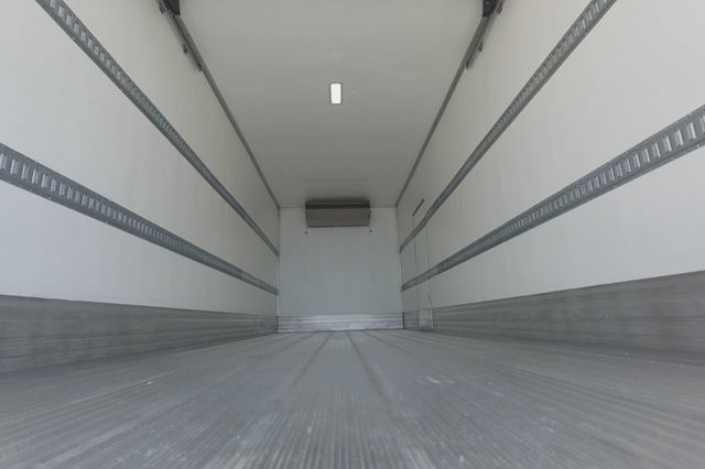 2026 HINO L6 (26ft Reefer Truck w/ ICC Bumper) - 23004641 - 11