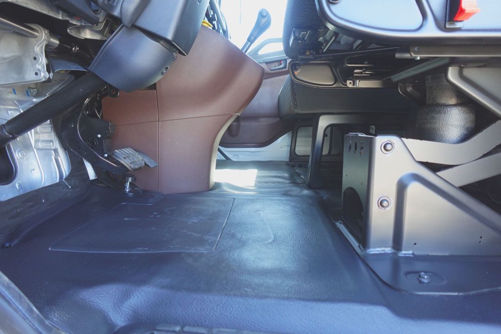 2026 HINO L6 (26ft Reefer Truck w/ ICC Bumper) - 23004641 - 22