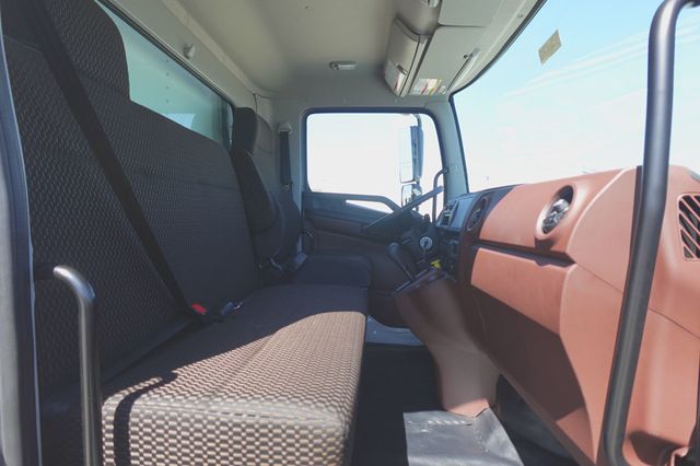 2026 HINO L6 (26ft Reefer Truck w/ ICC Bumper) - 23004641 - 28